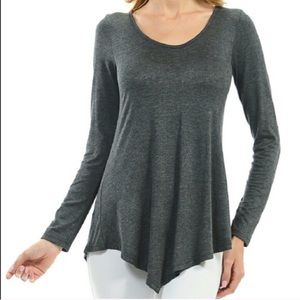 Soft Asymmetrical hem gray top.